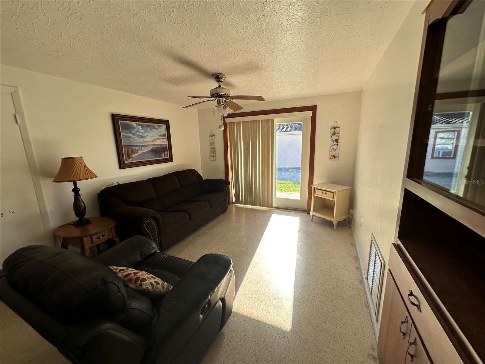 Image 5 of 7 For 3412 Clarinda Street 10