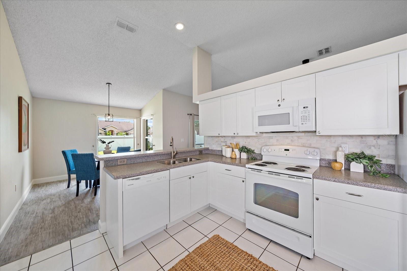Image 10 of 48 For 4109 14th Avenue E