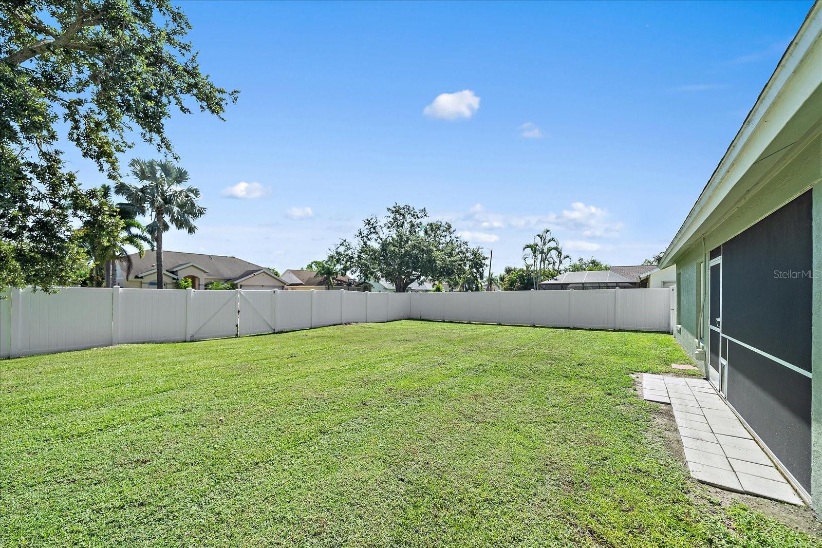 Image 23 of 48 For 4109 14th Avenue E