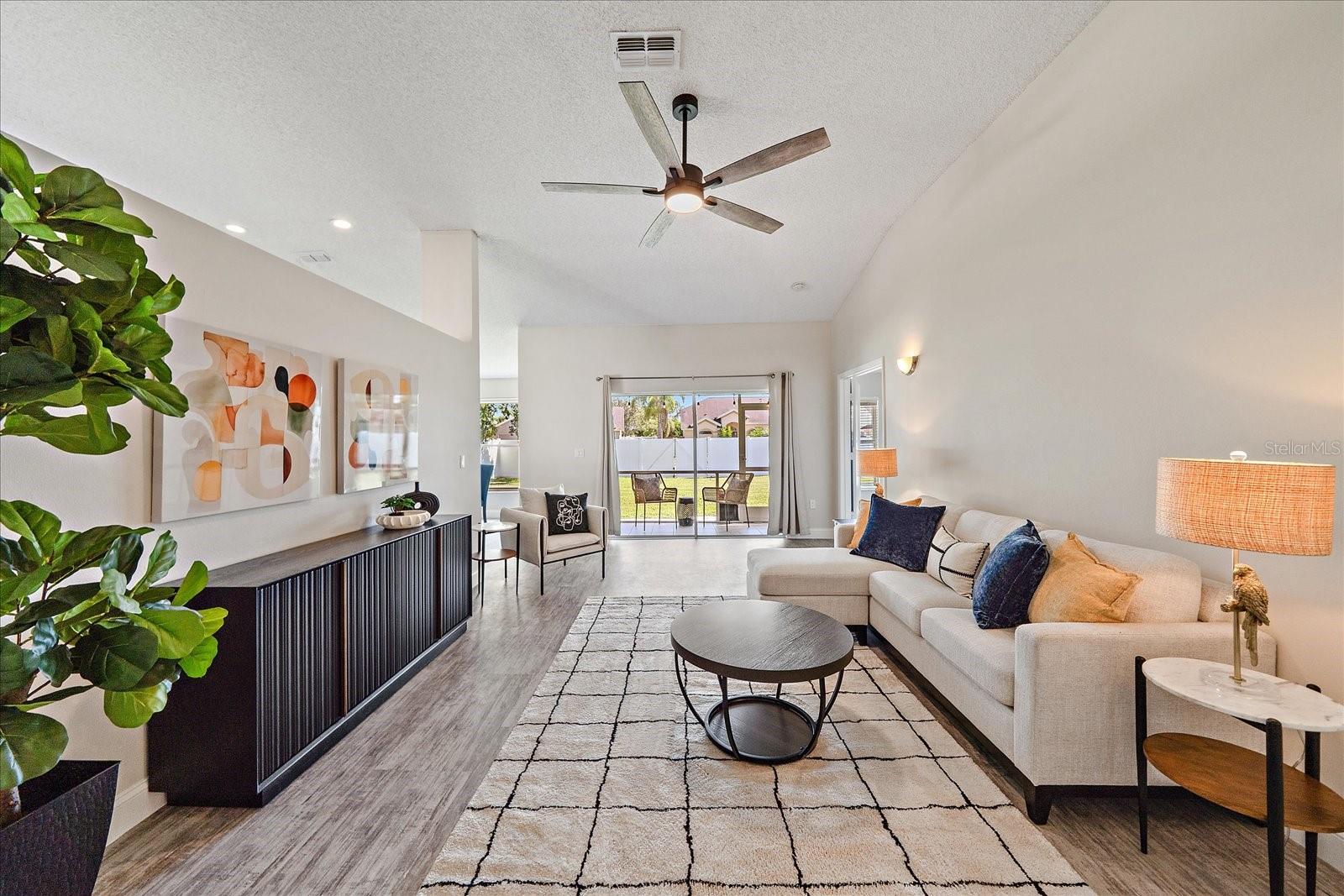 Image 4 of 48 For 4109 14th Avenue E