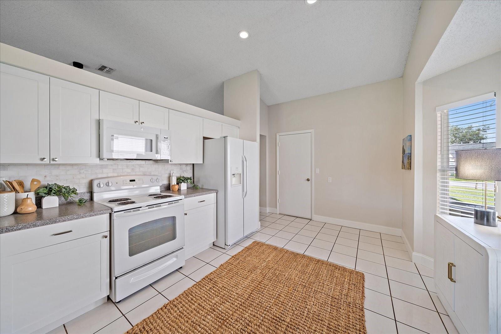 Image 9 of 48 For 4109 14th Avenue E