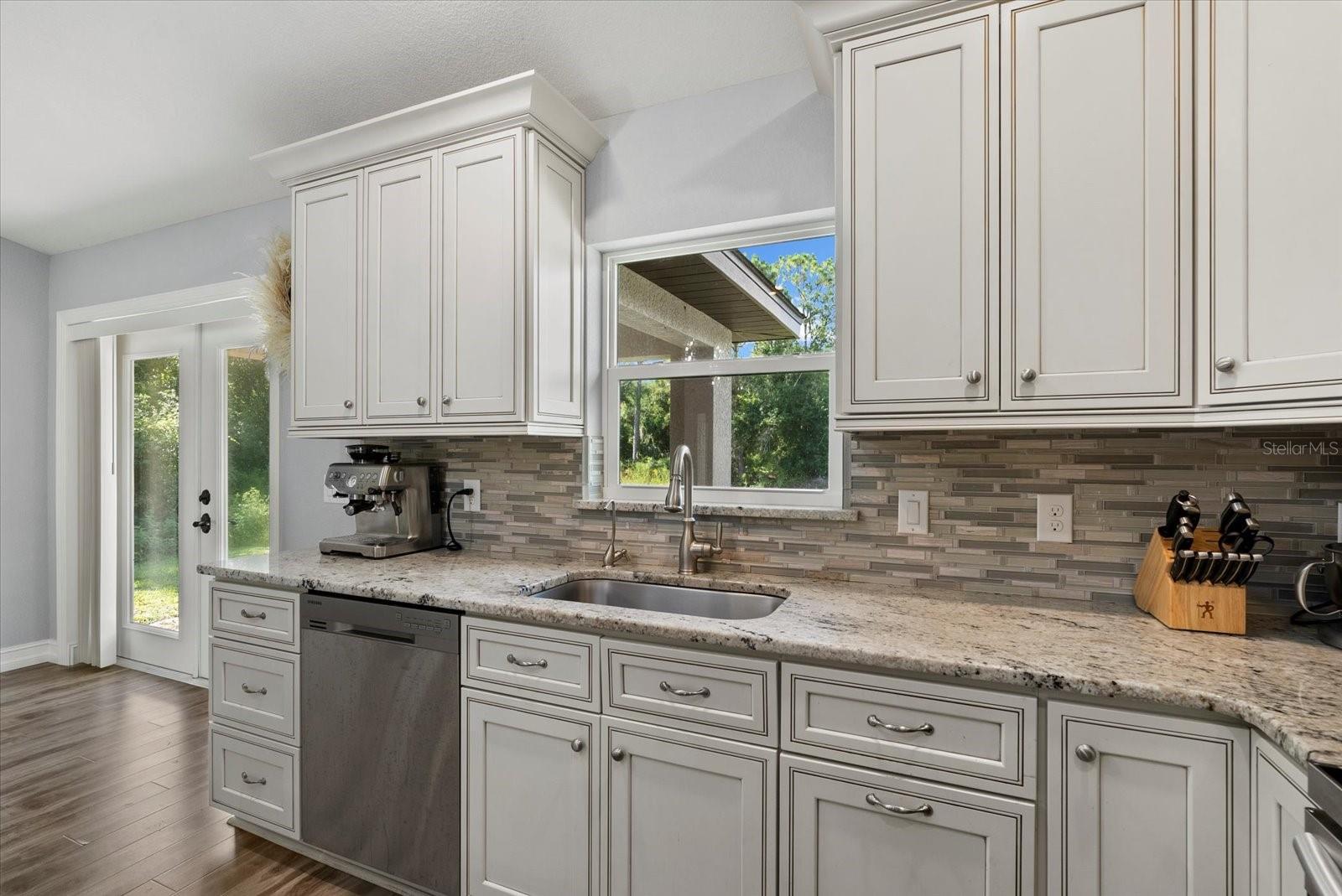 Image 11 of 28 For 6199 Abesaid Avenue