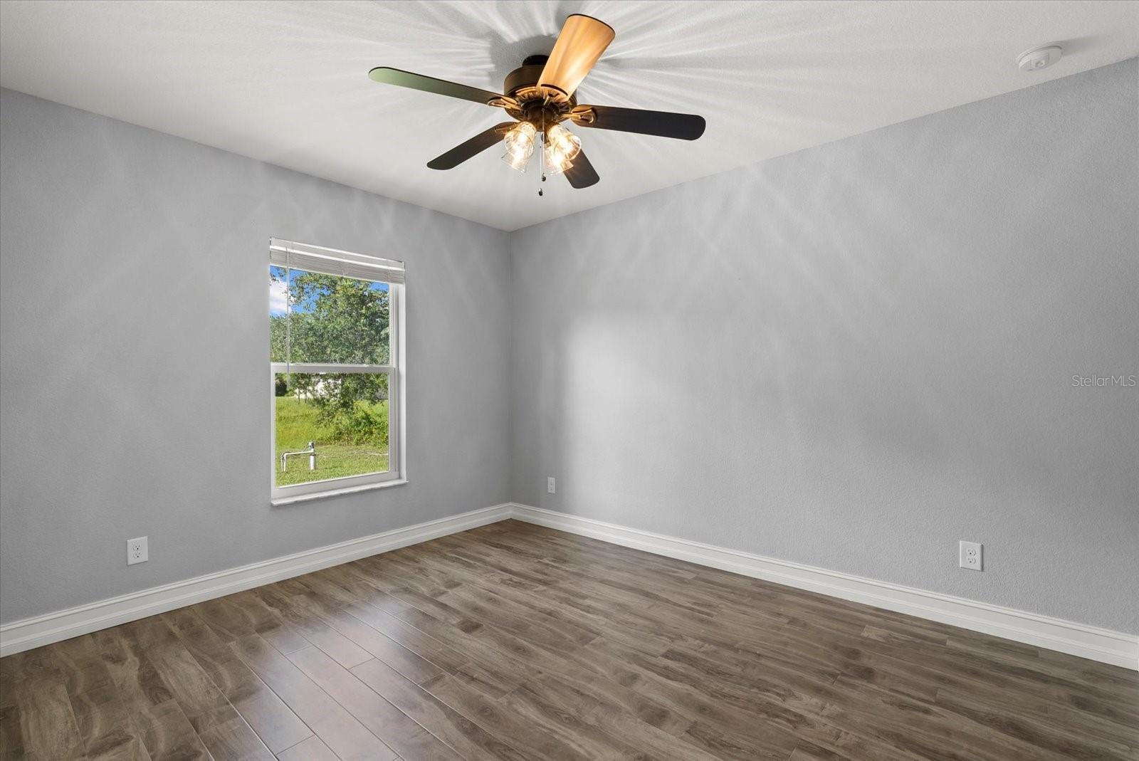 Image 14 of 28 For 6199 Abesaid Avenue