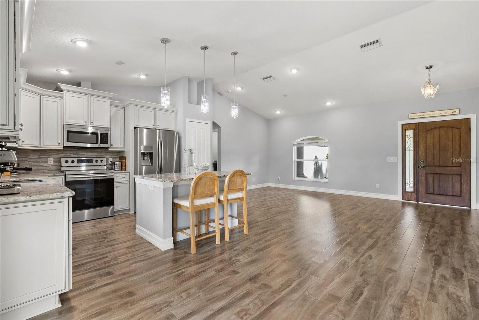 Image 5 of 28 For 6199 Abesaid Avenue