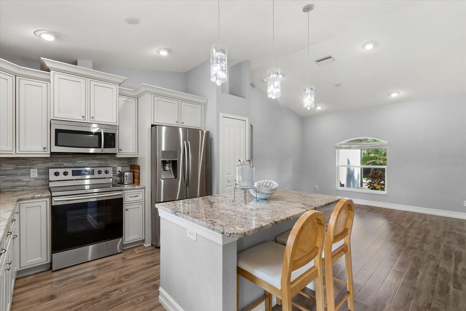 Image 6 of 28 For 6199 Abesaid Avenue