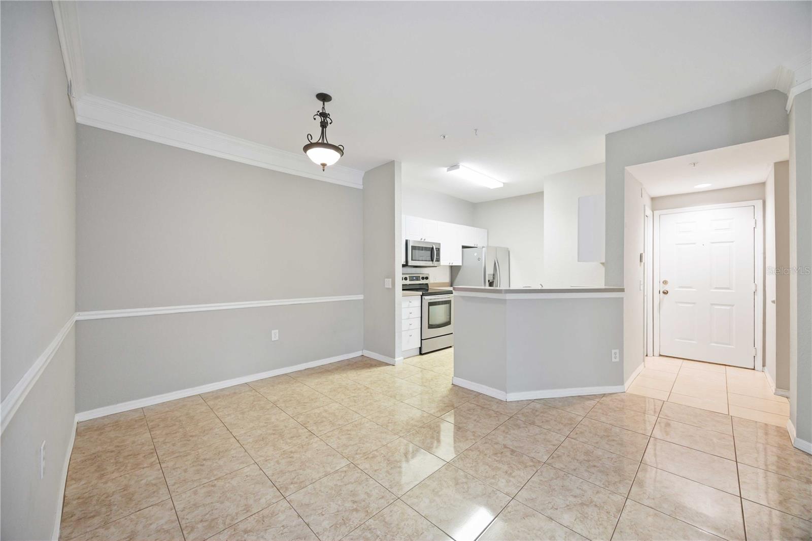 Image 12 of 38 For 5122 Northridge Road 207