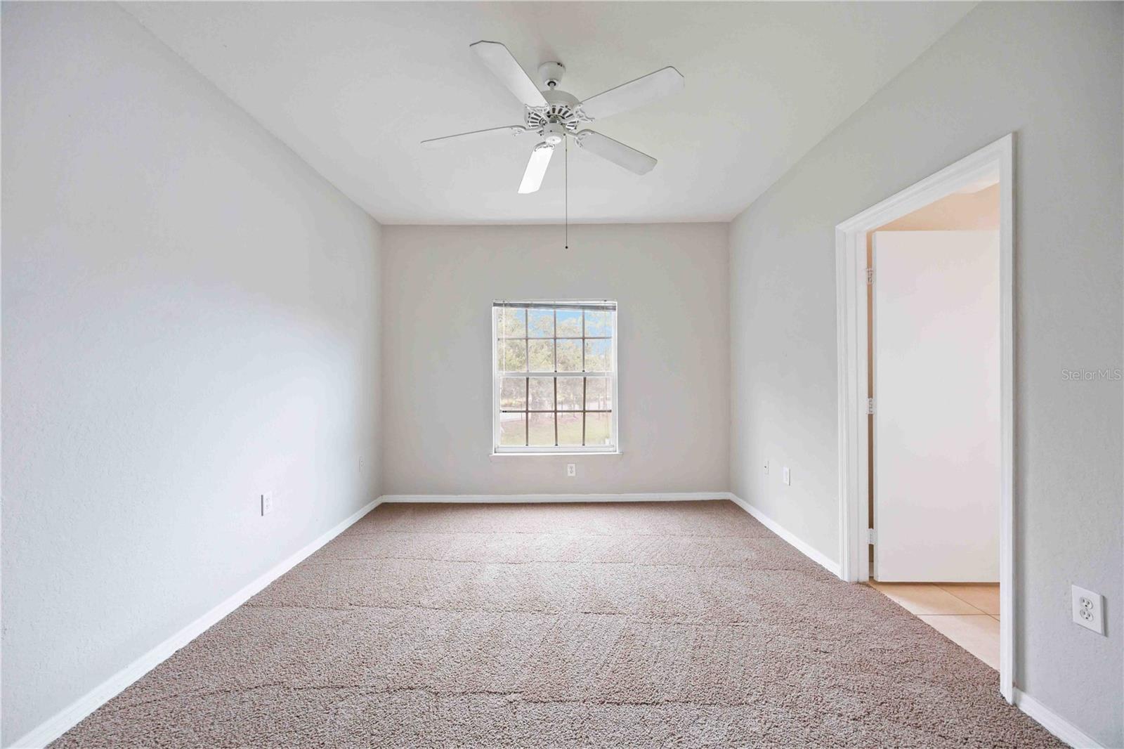 Image 16 of 38 For 5122 Northridge Road 207
