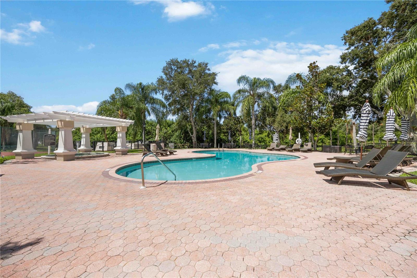 Image 34 of 38 For 5122 Northridge Road 207