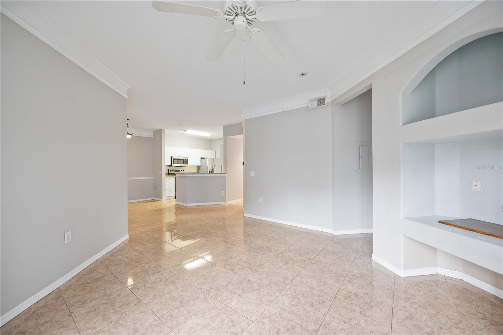 Image 9 of 38 For 5122 Northridge Road 207