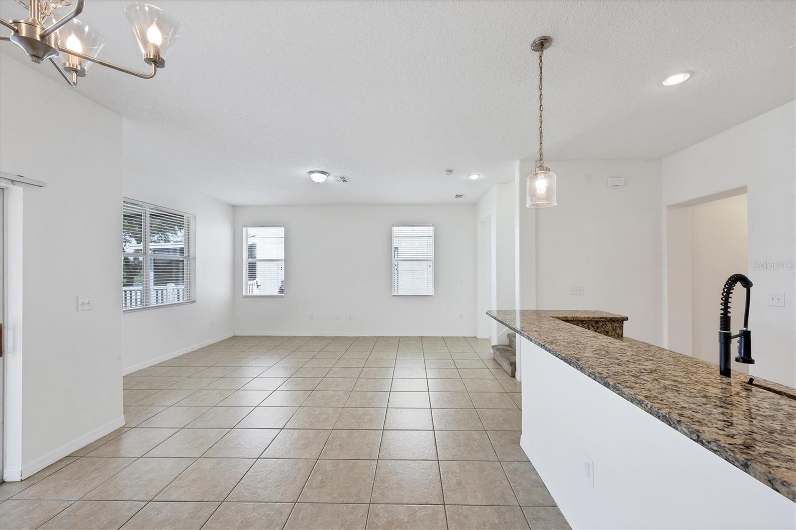 Image 15 of 39 For 910 Seminole Sky Drive