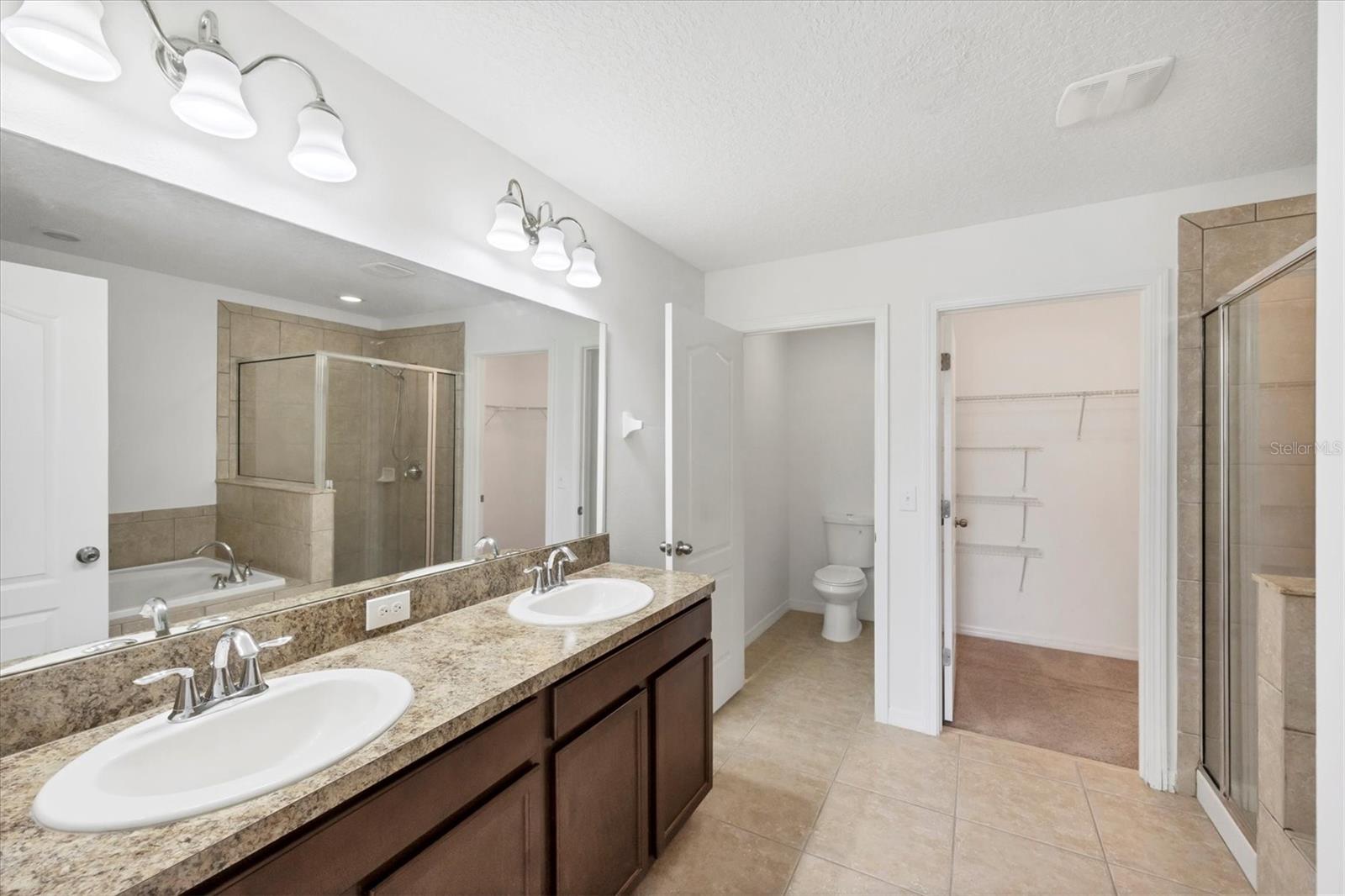 Image 31 of 39 For 910 Seminole Sky Drive