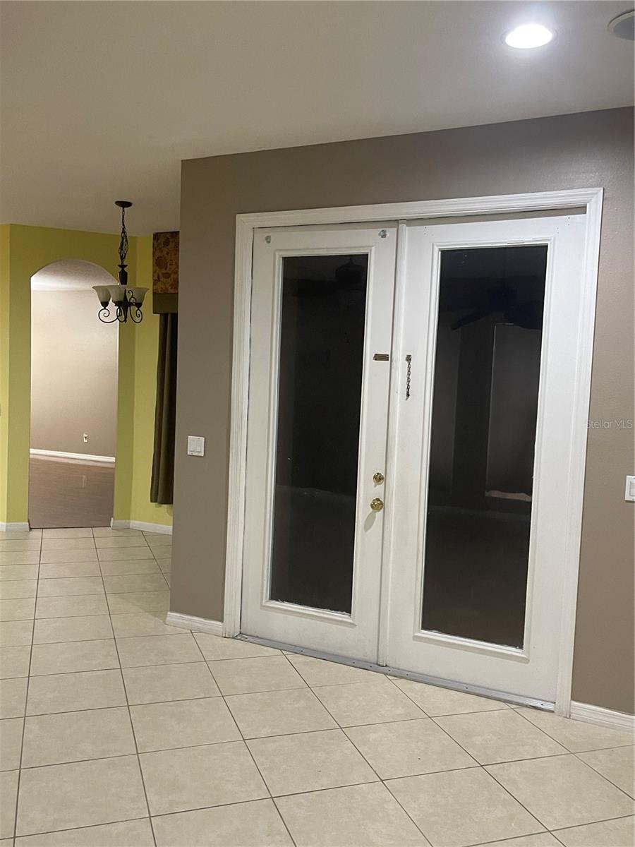 Image 11 of 18 For 1838 Palmerston Circle