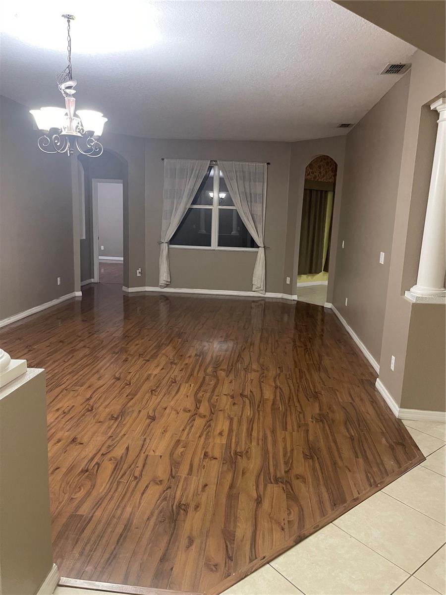 Image 5 of 18 For 1838 Palmerston Circle