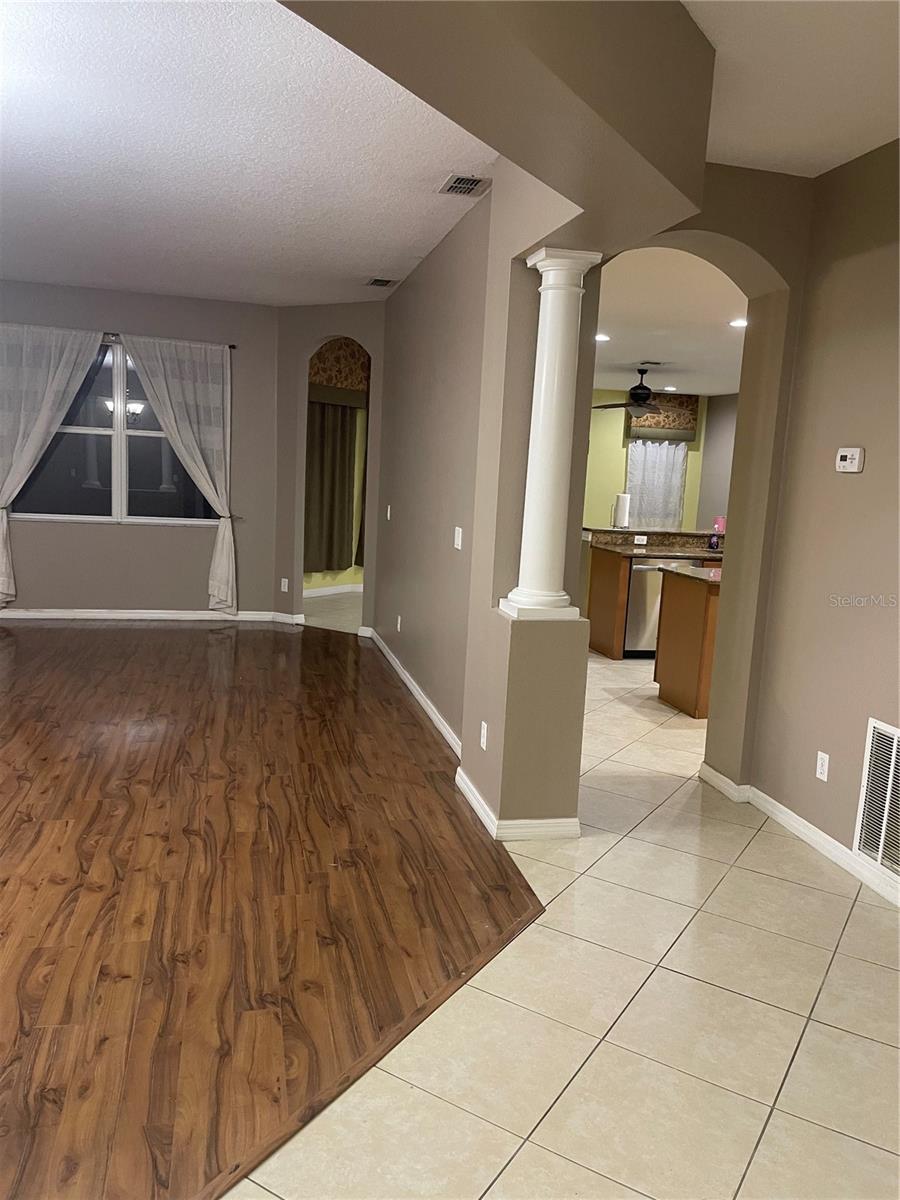 Image 8 of 18 For 1838 Palmerston Circle