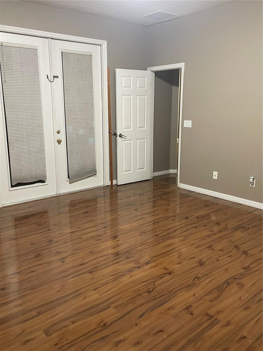 Image 9 of 18 For 1838 Palmerston Circle