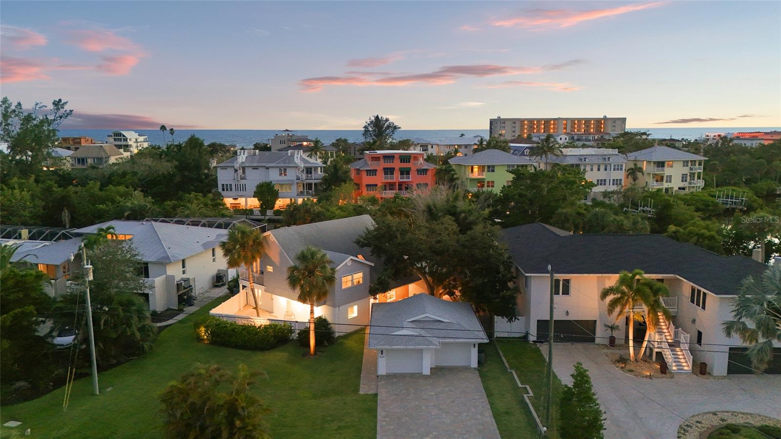 Details for 430 Island Circle, SARASOTA, FL 34242