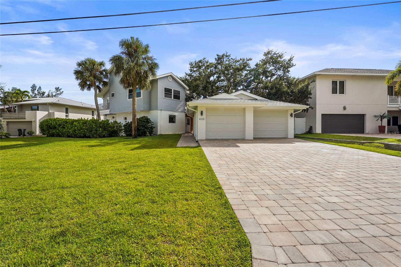 Image 10 of 69 For 430 Island Circle