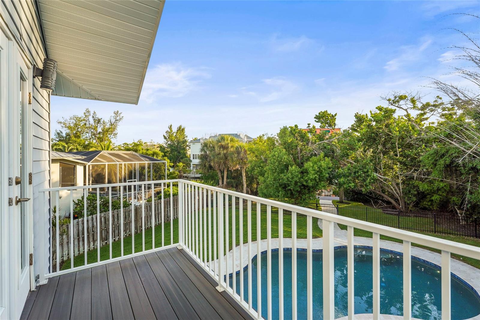 Image 41 of 69 For 430 Island Circle