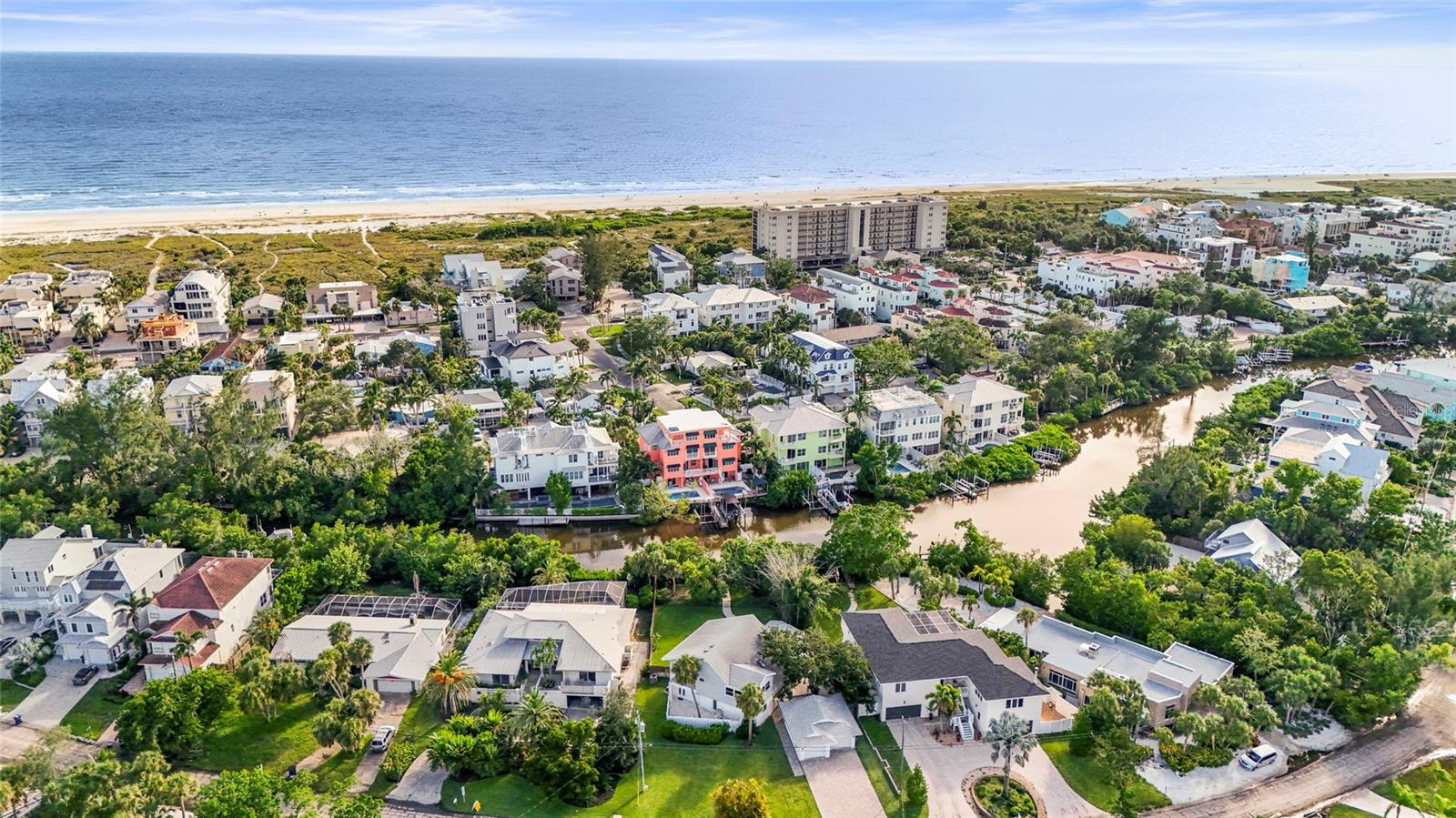 Image 65 of 69 For 430 Island Circle