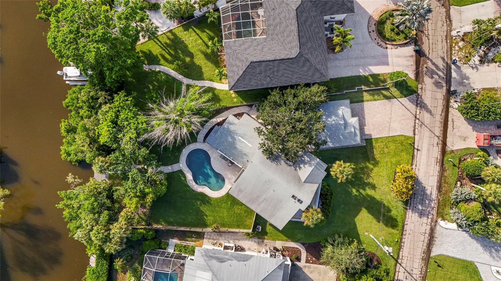 Image 66 of 69 For 430 Island Circle