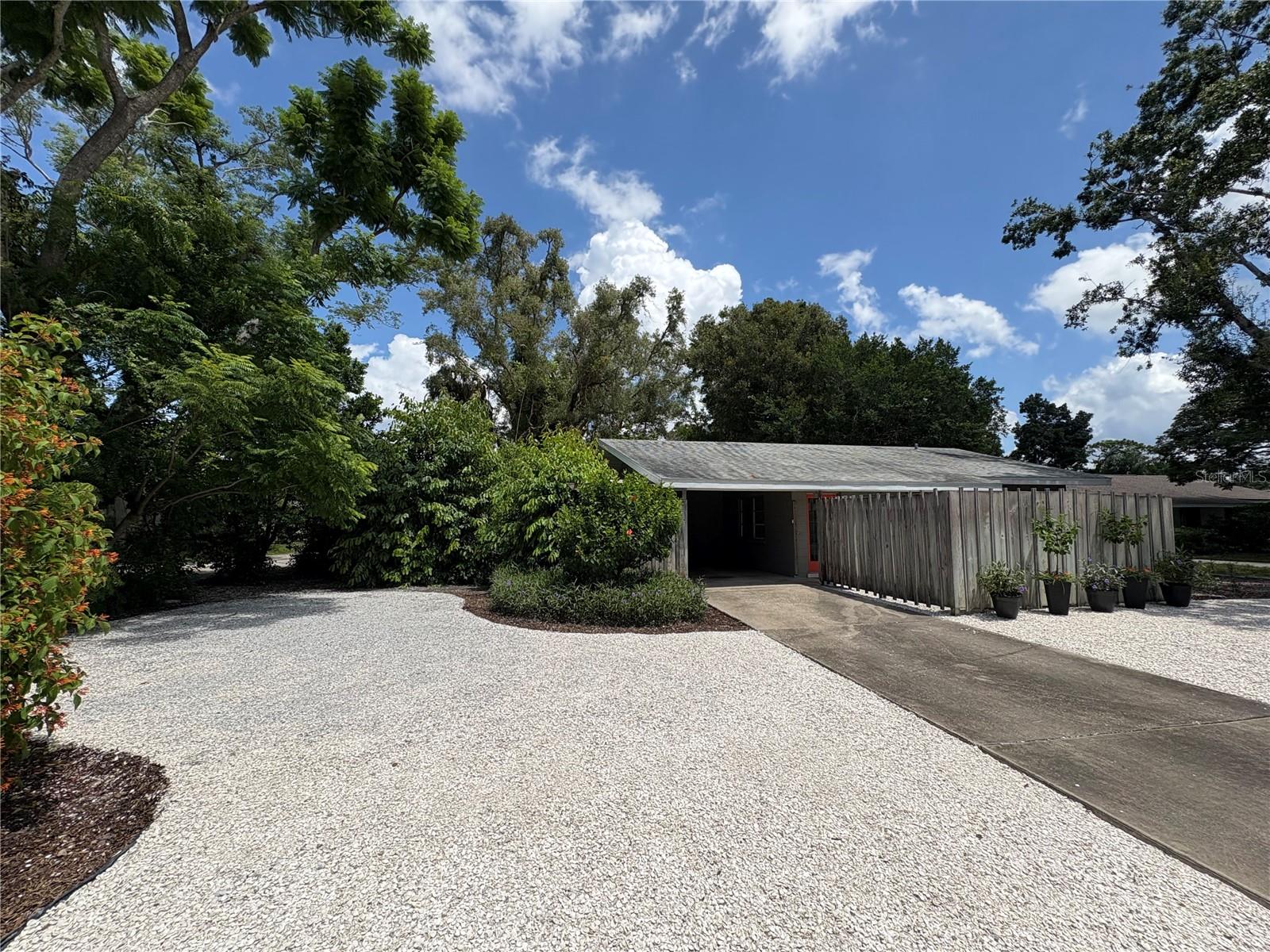 Details for 2303 Bougainvillea Street, SARASOTA, FL 34239