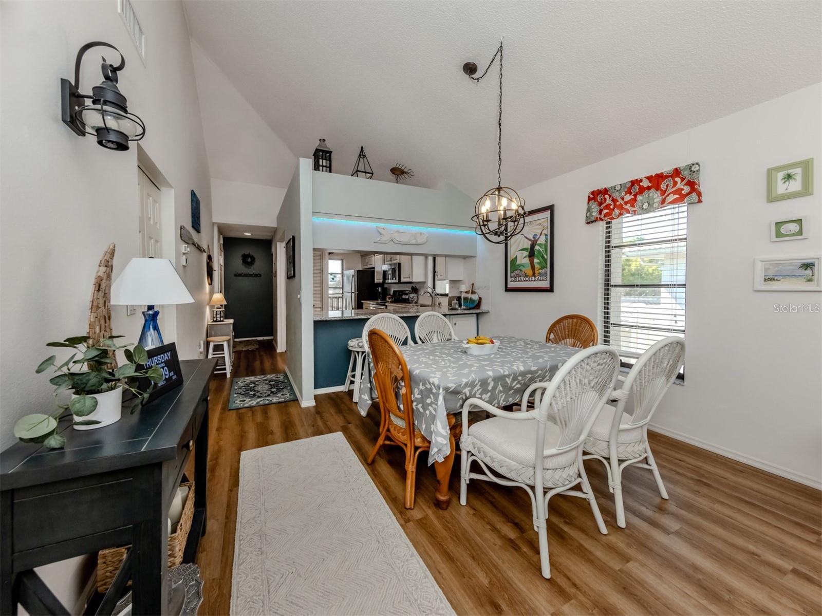 Image 17 of 50 For 926 Capri Isles Boulevard 228