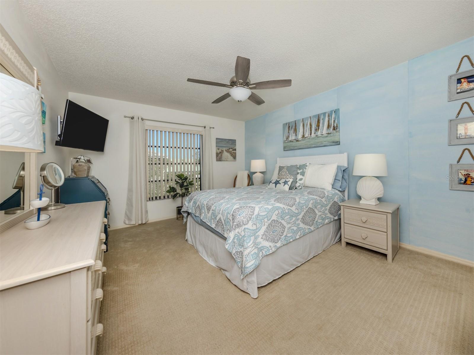 Image 22 of 50 For 926 Capri Isles Boulevard 228