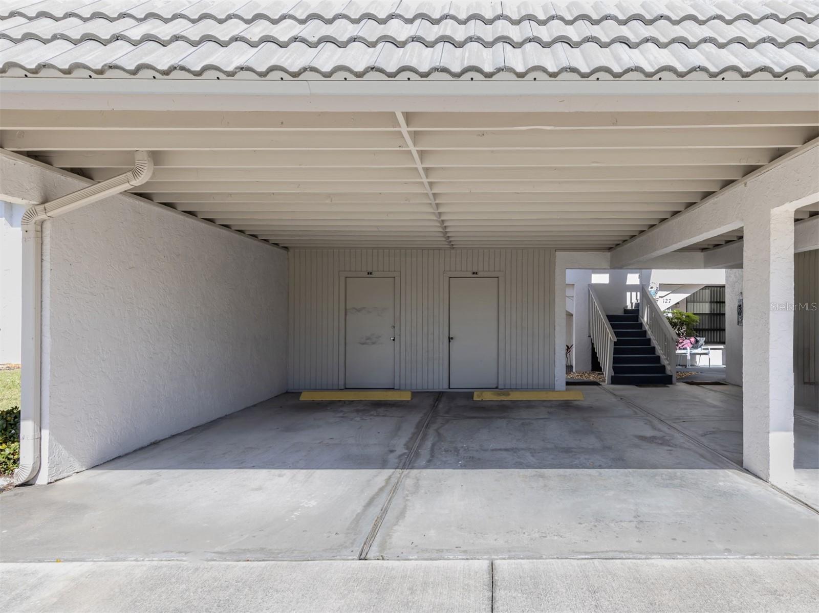 Image 26 of 50 For 926 Capri Isles Boulevard 228