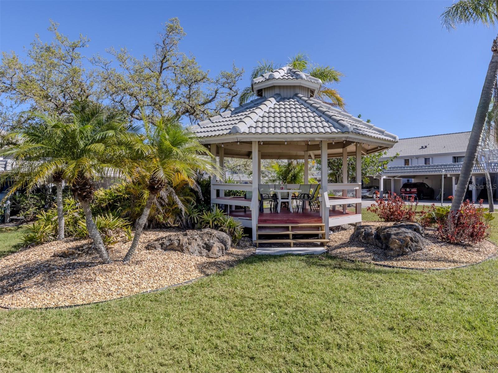 Image 32 of 50 For 926 Capri Isles Boulevard 228
