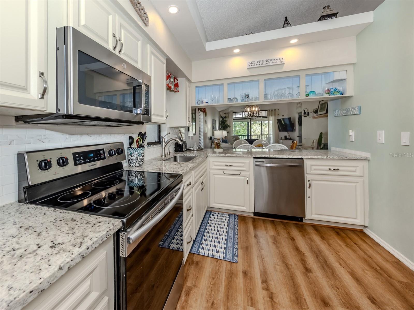 Image 8 of 50 For 926 Capri Isles Boulevard 228