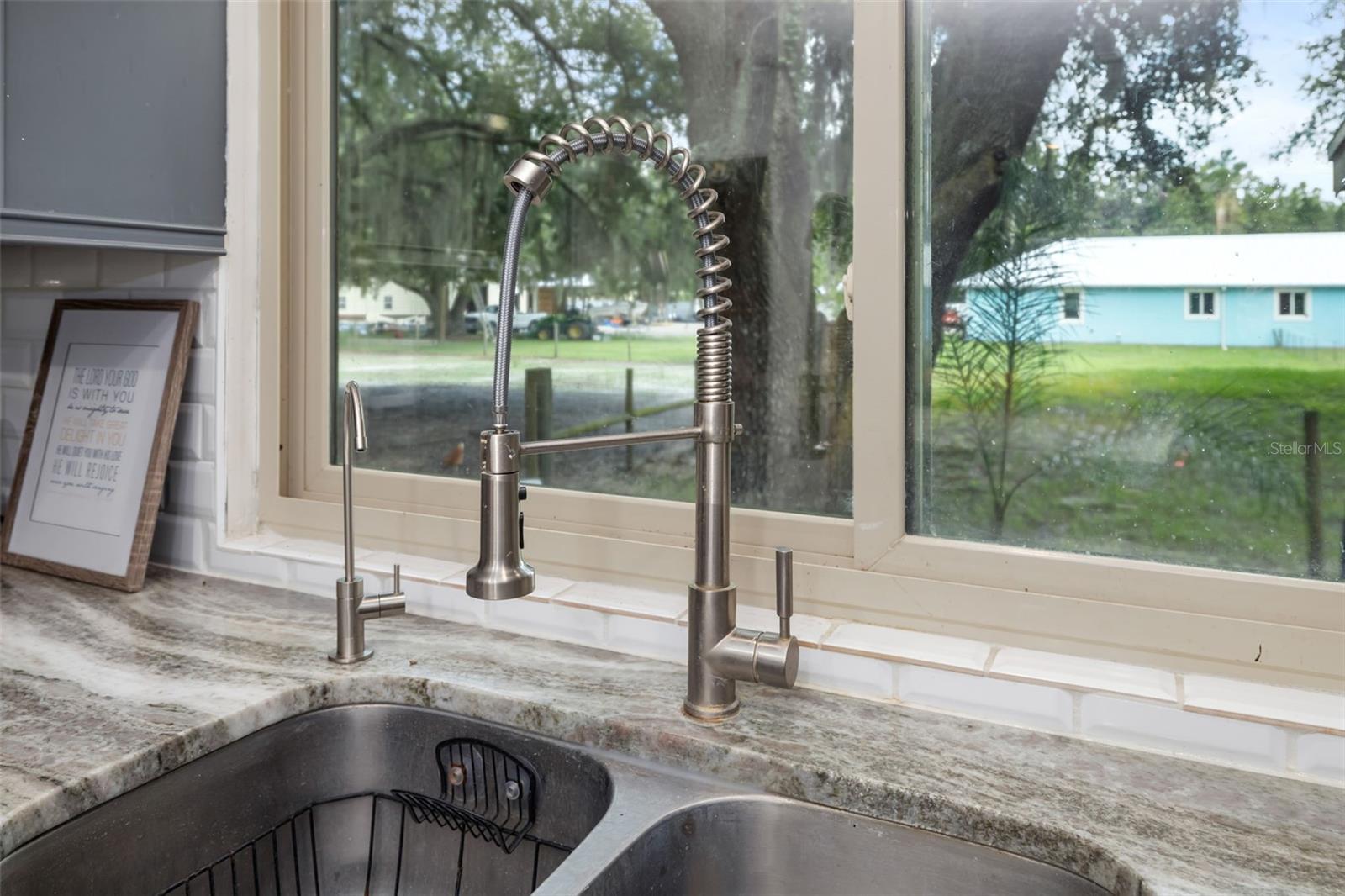 Image 12 of 42 For 14450 Manatee Road