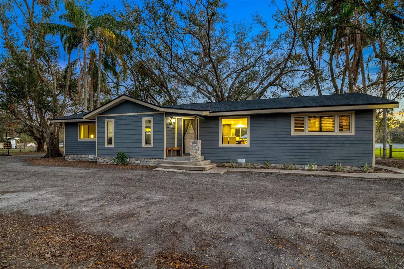 Image 30 of 42 For 14450 Manatee Road