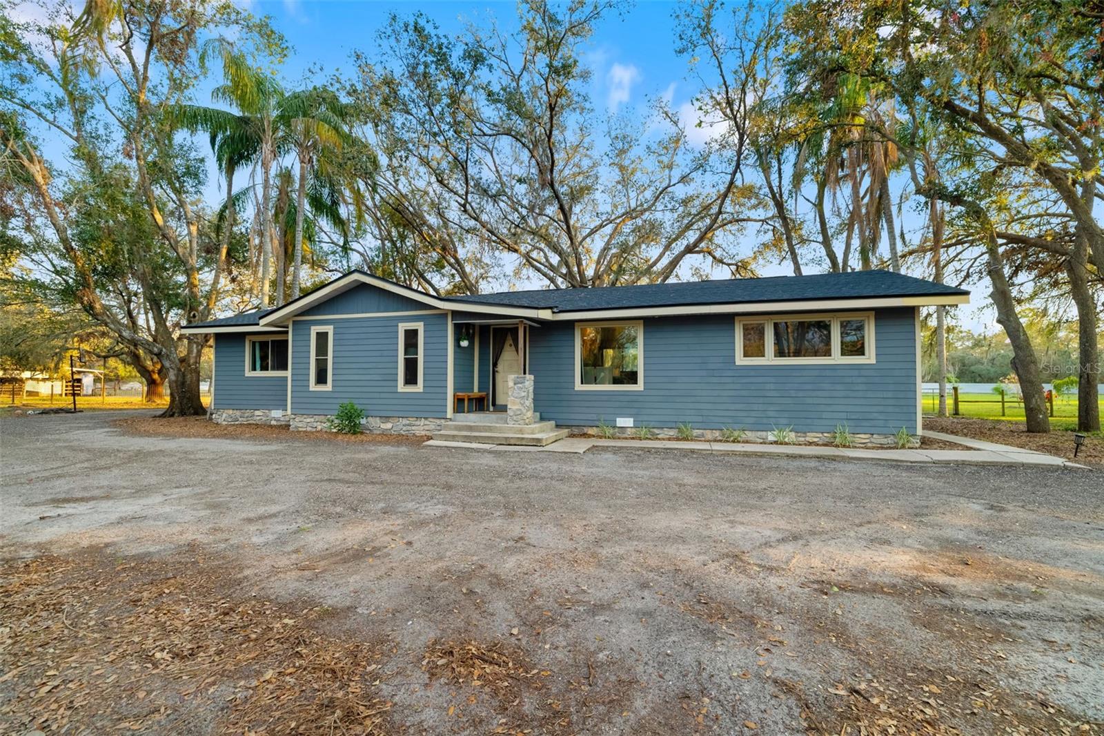 Image 37 of 42 For 14450 Manatee Road