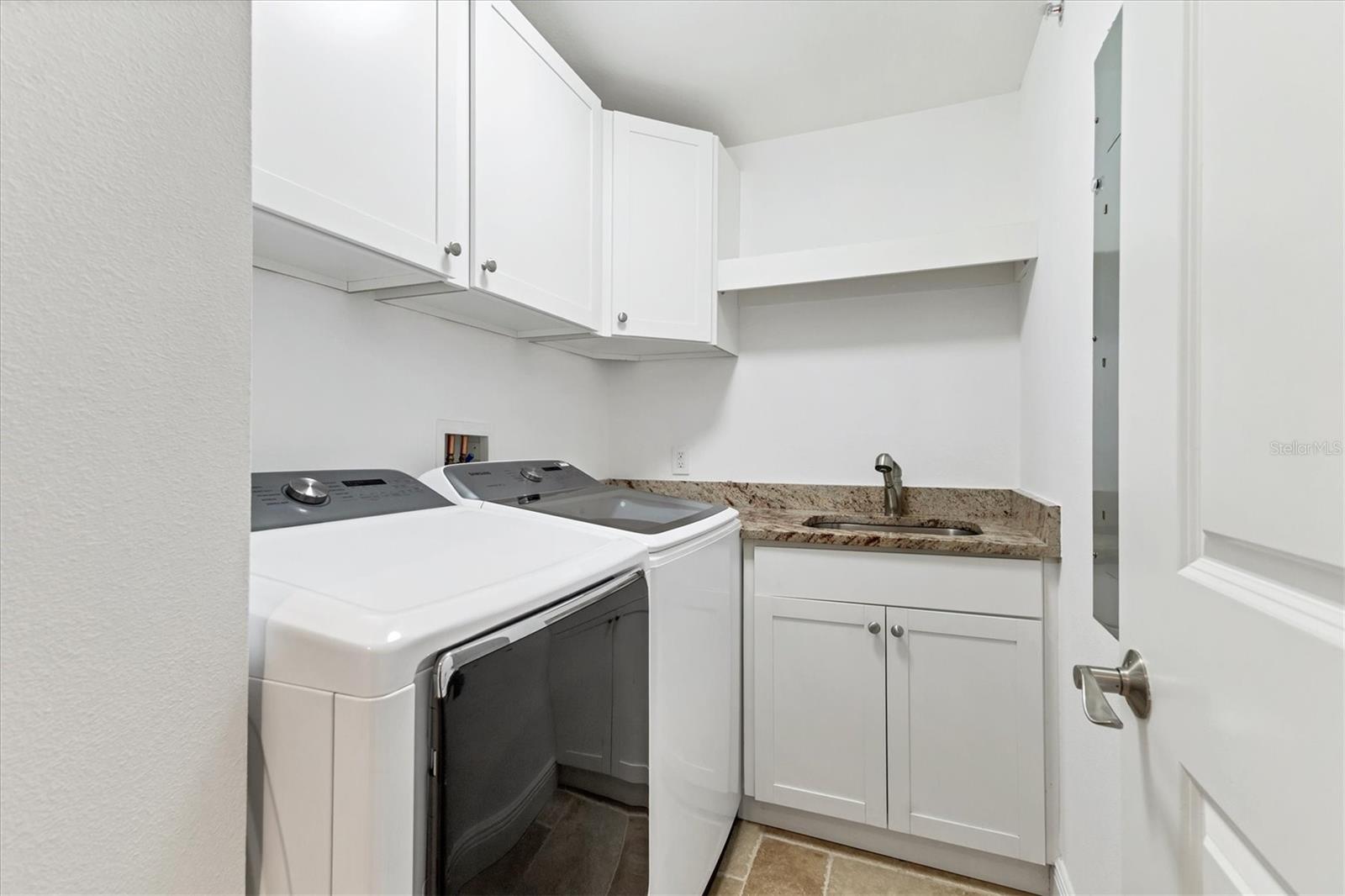 Image 26 of 47 For 50 Central Avenue 15a