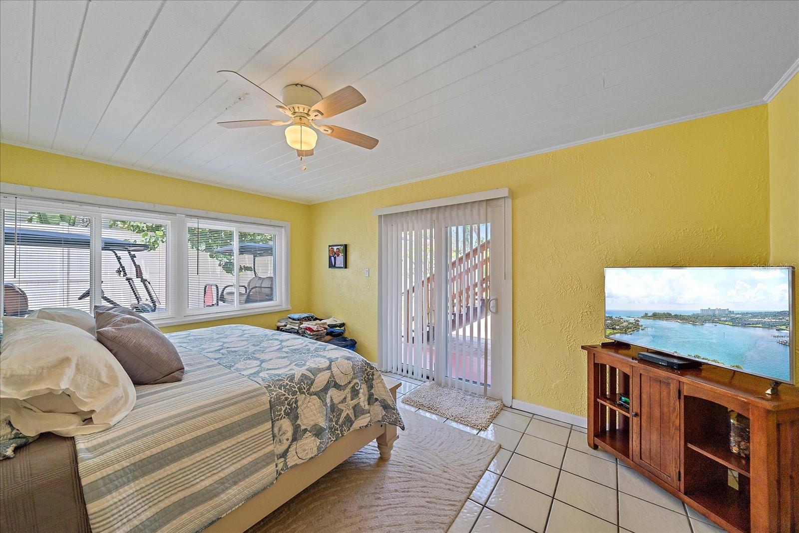 Image 13 of 45 For 4859 Commonwealth Drive