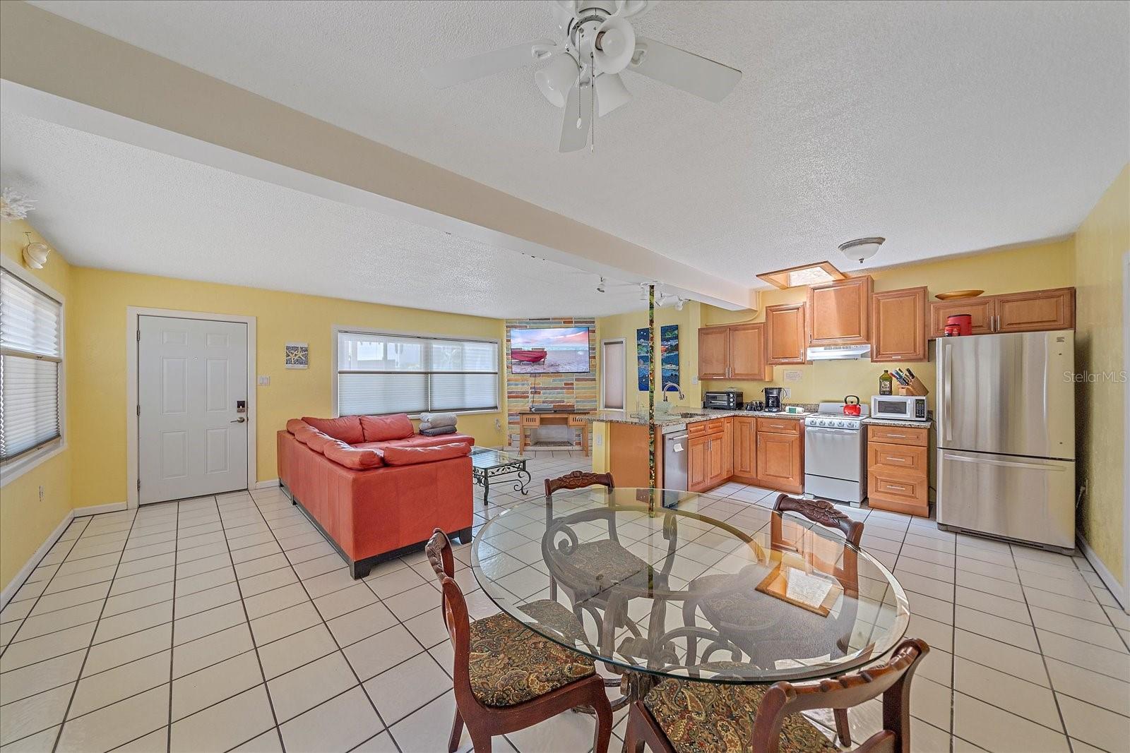 Image 21 of 45 For 4859 Commonwealth Drive
