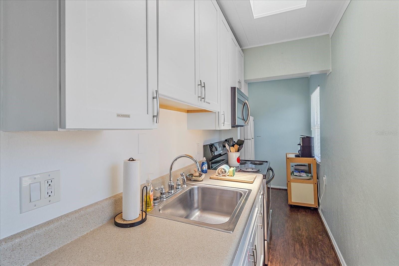 Image 31 of 45 For 4859 Commonwealth Drive