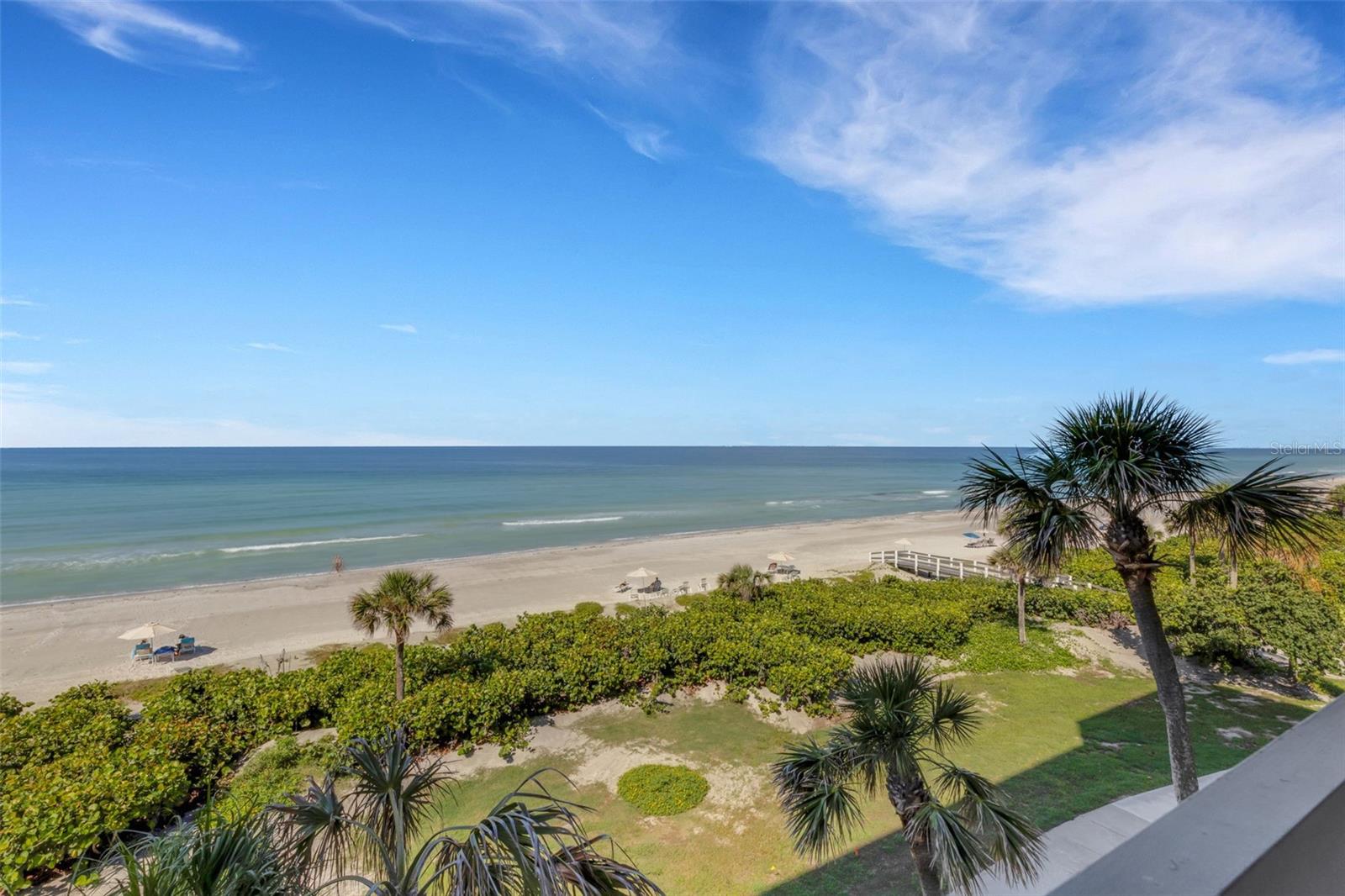 Image 39 of 56 For 1055 Gulf Of Mexico Drive 305