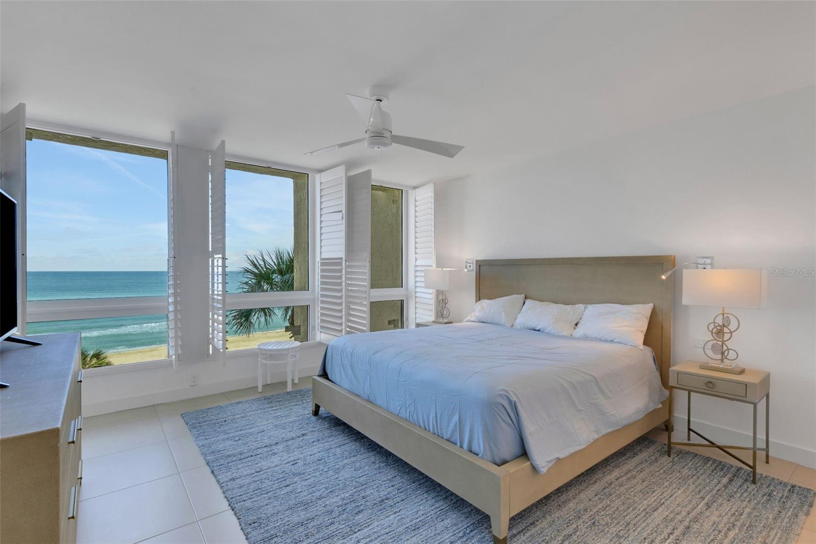 Image 42 of 56 For 1055 Gulf Of Mexico Drive 305