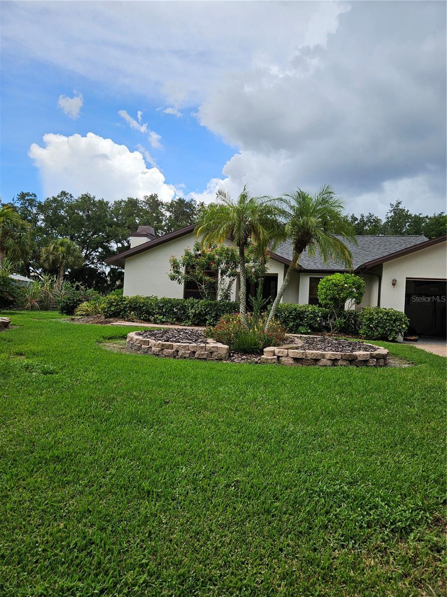 Image 2 of 21 For 4252 Prairie View Drive S