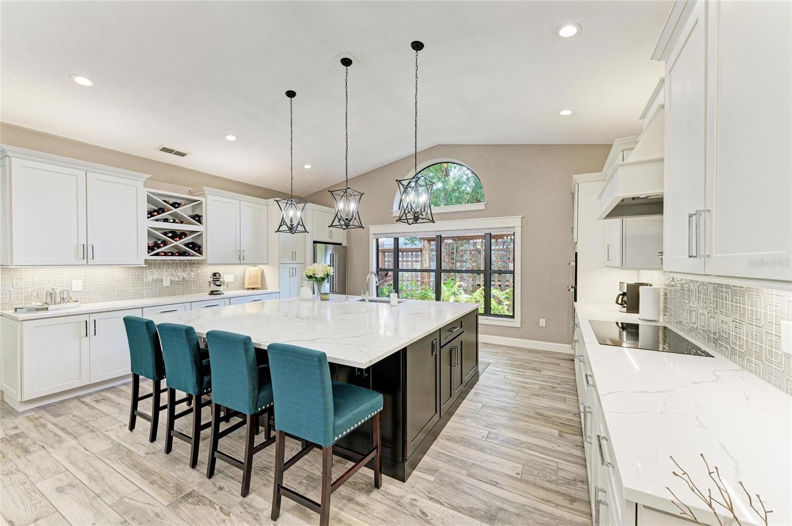 Image 22 of 69 For 8416 Palm Lakes Court