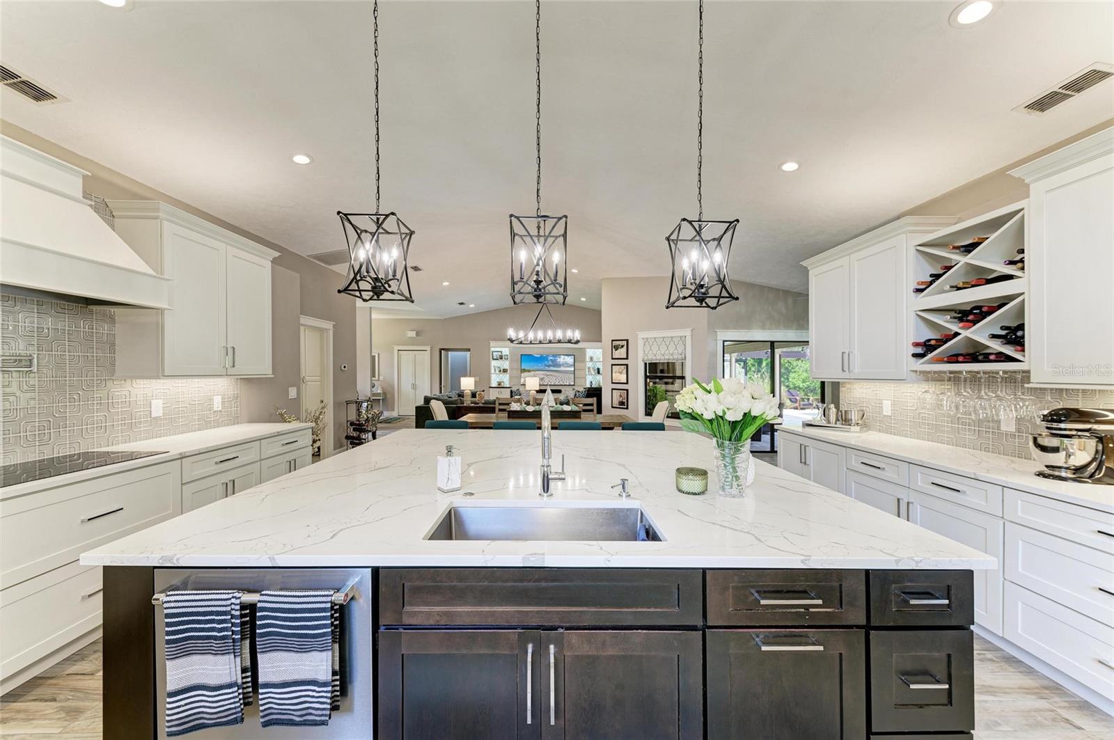 Image 27 of 69 For 8416 Palm Lakes Court