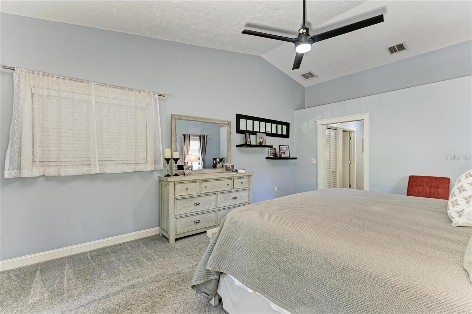 Image 32 of 69 For 8416 Palm Lakes Court