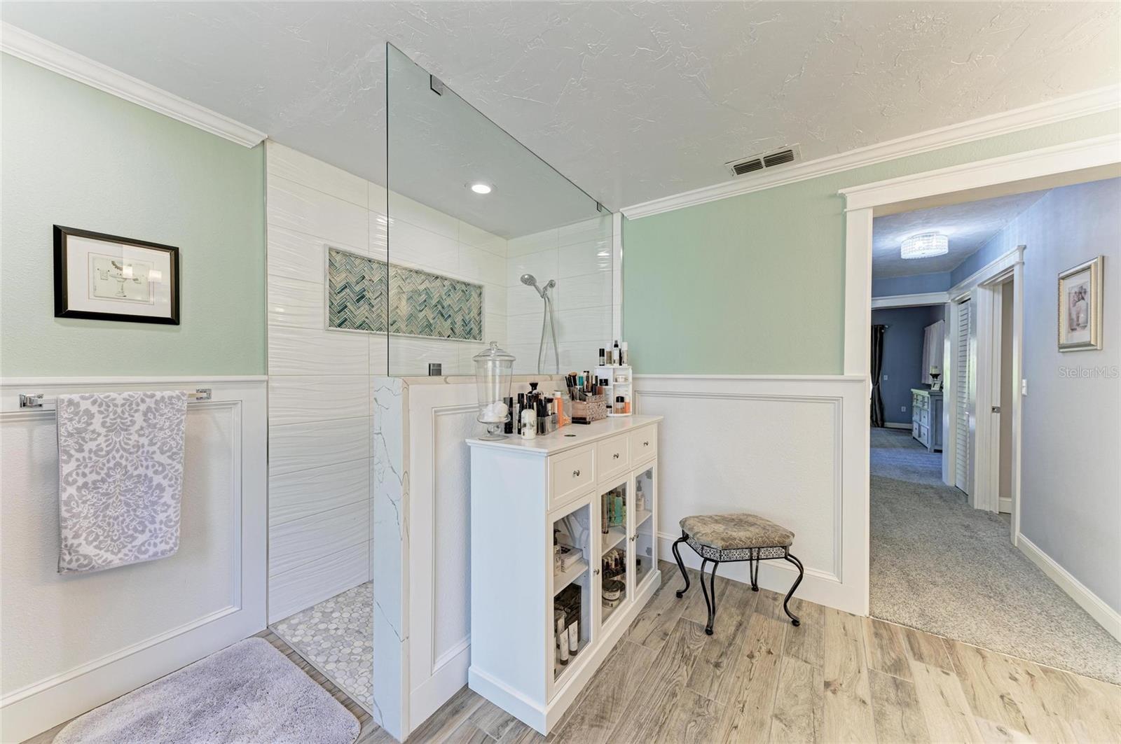 Image 37 of 69 For 8416 Palm Lakes Court