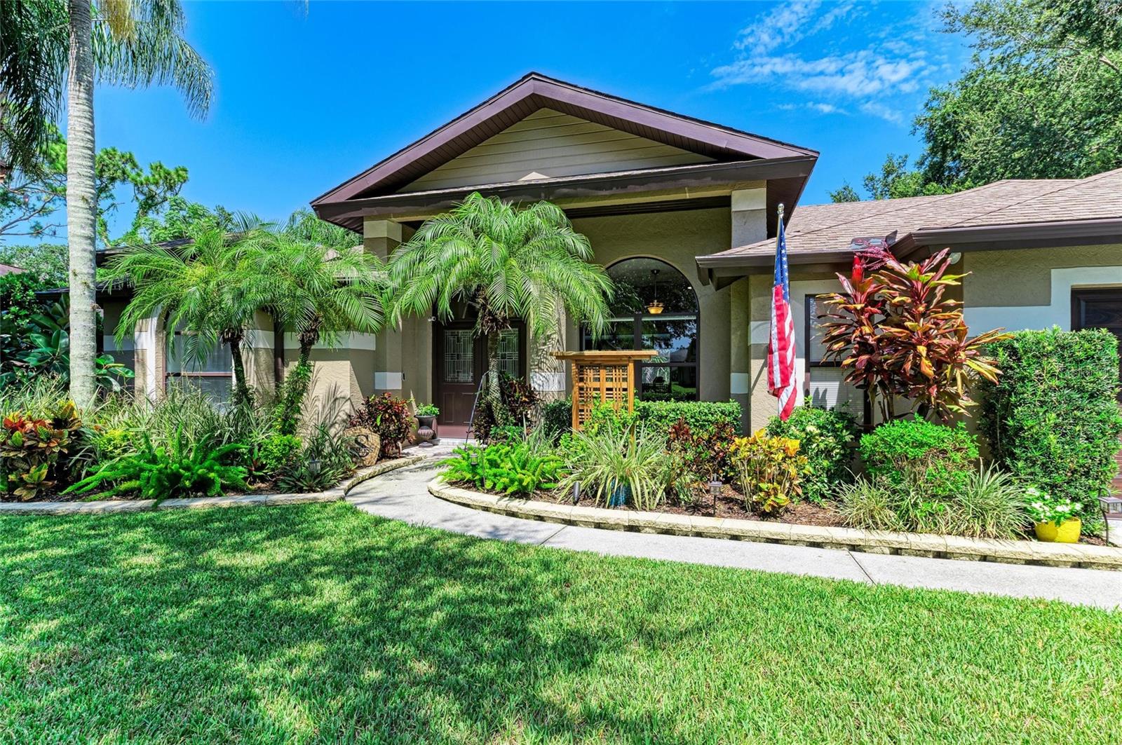 Image 4 of 69 For 8416 Palm Lakes Court