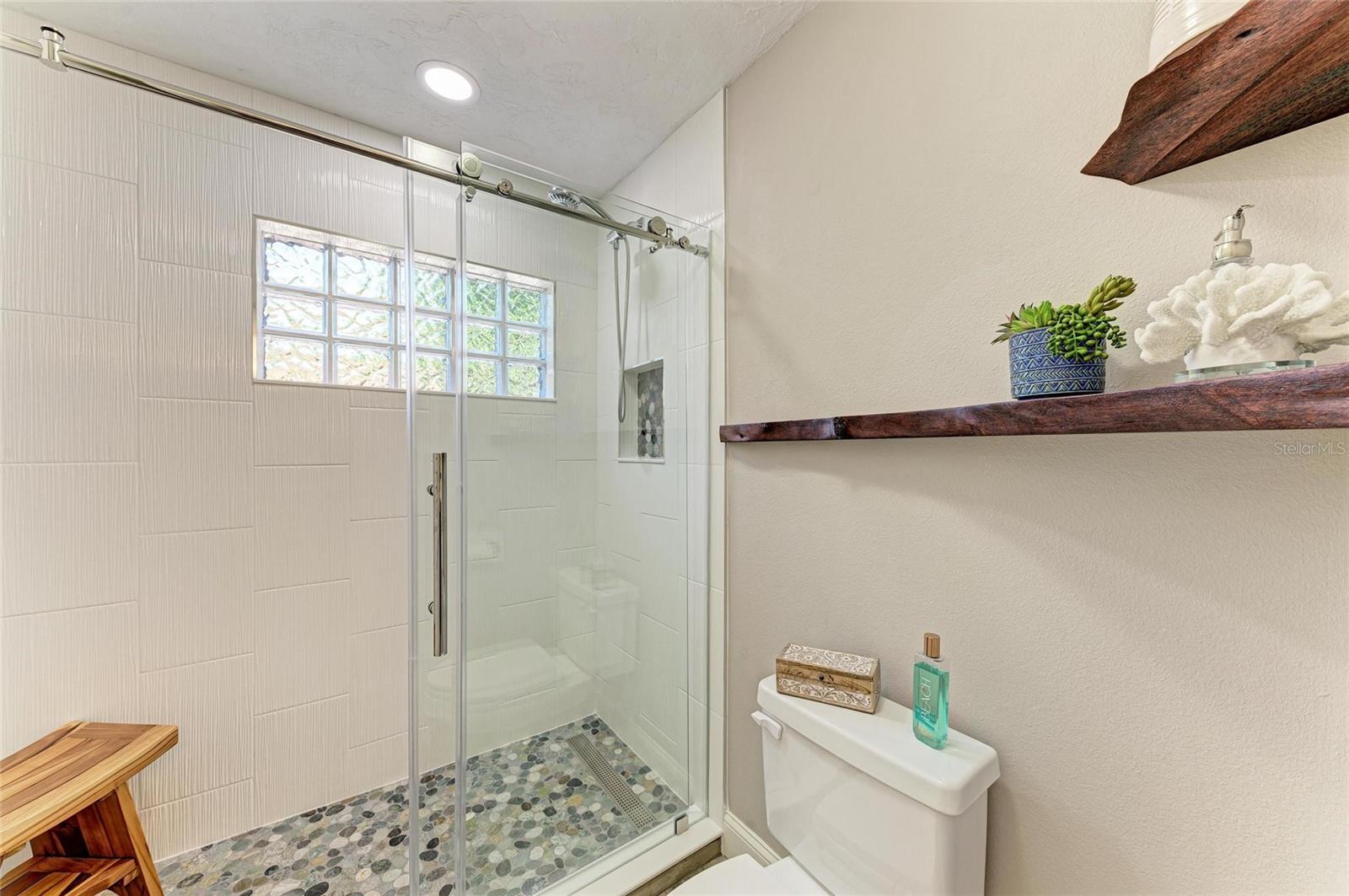 Image 44 of 69 For 8416 Palm Lakes Court