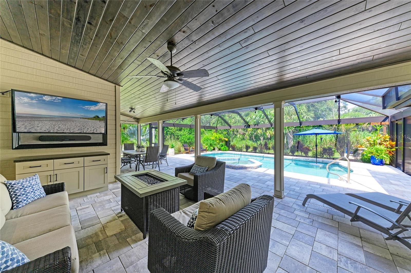 Image 48 of 69 For 8416 Palm Lakes Court