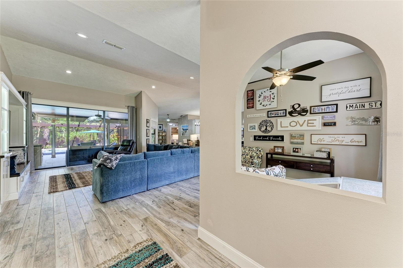 Image 6 of 69 For 8416 Palm Lakes Court