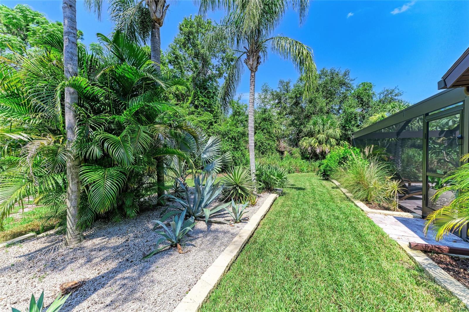 Image 65 of 69 For 8416 Palm Lakes Court