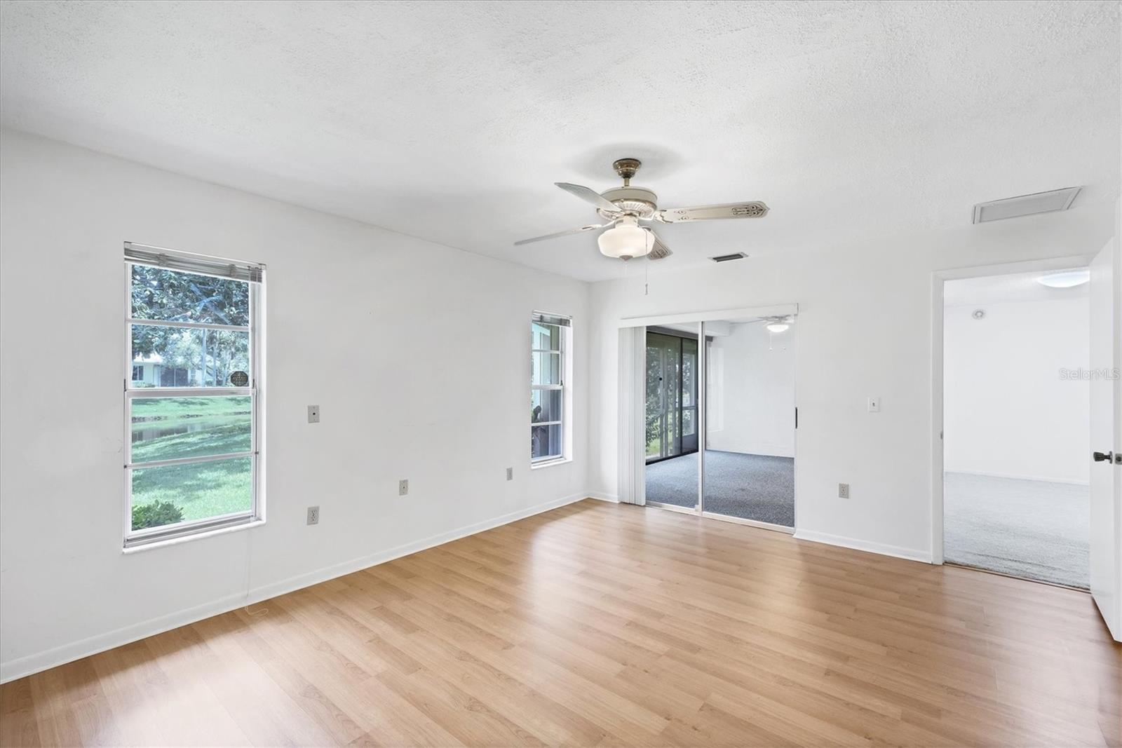 Image 23 of 48 For 3909 Center Gate Circle 5